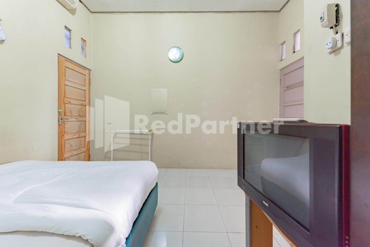 Ana Guest House Syariah Mitra Reddoorz Banjarbaru Exteriér fotografie