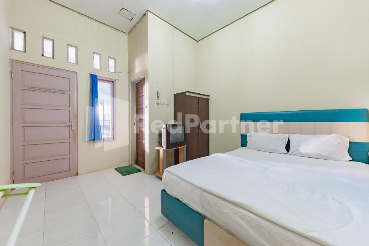 Ana Guest House Syariah Mitra Reddoorz Banjarbaru Exteriér fotografie