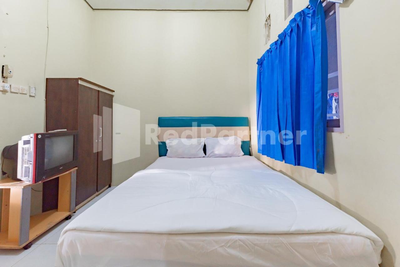 Ana Guest House Syariah Mitra Reddoorz Banjarbaru Exteriér fotografie